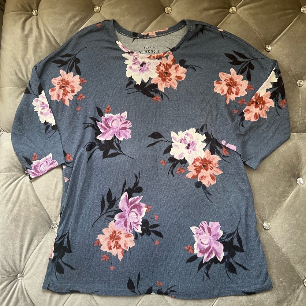 Women’s Floral Torrid sweater plus size 0